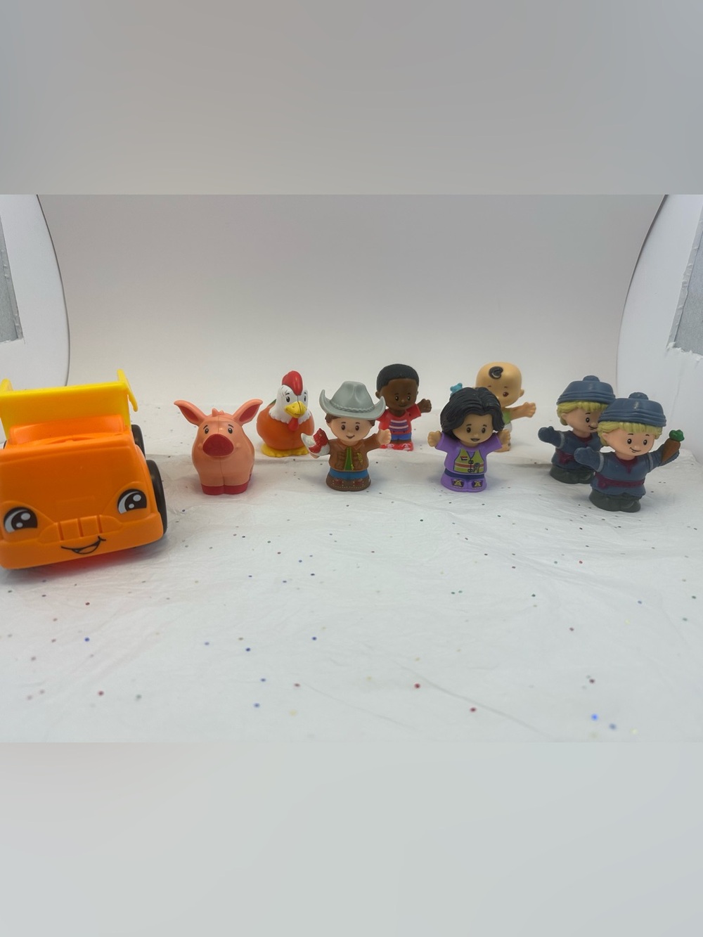 UPDATED! Fisher-Price Little People bundle -8 figures & one construction truck!